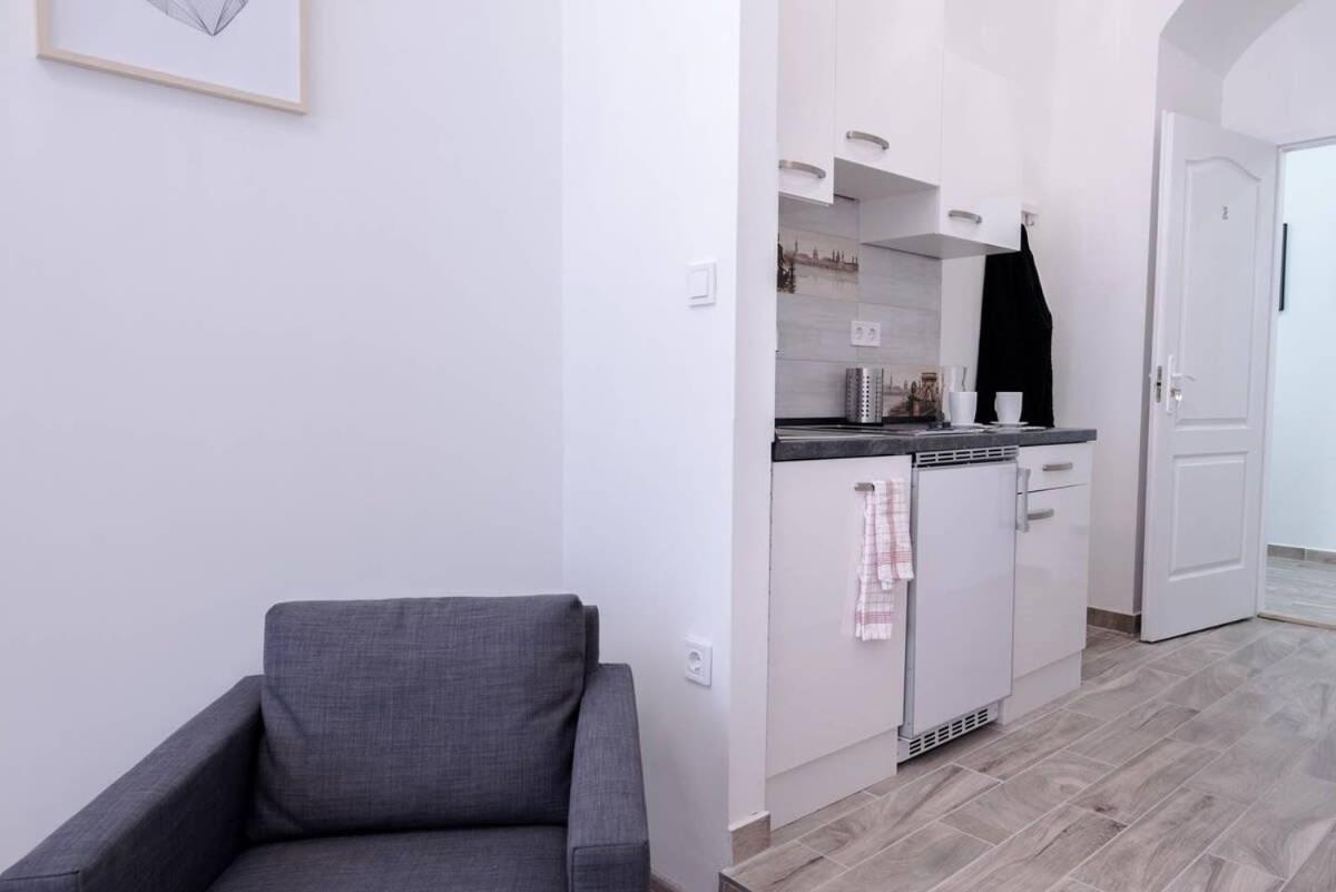 Apartament Brand New With Aircon In The Center