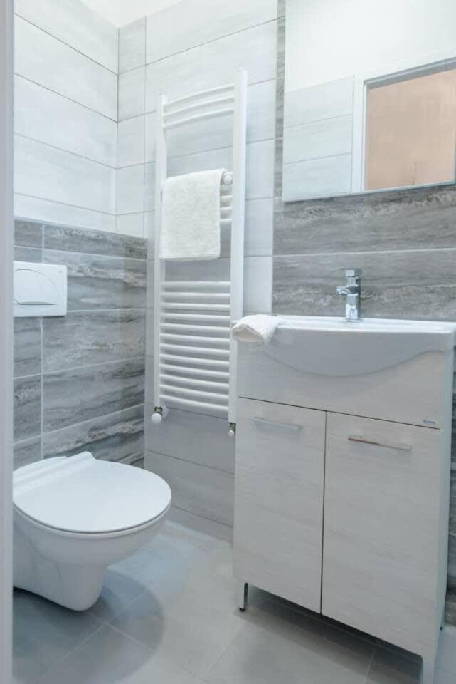 Brand New With Aircon In The Center Budapest